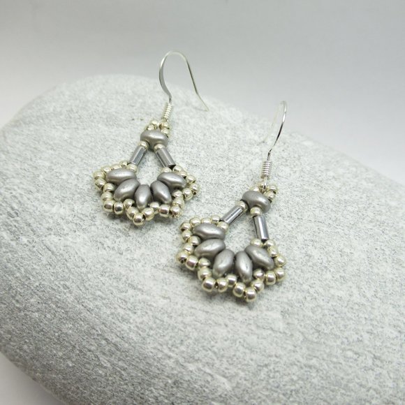 Hand stitched fan earrings - Picture 2 of 6